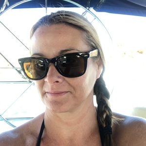 Meet your Posher, Christy